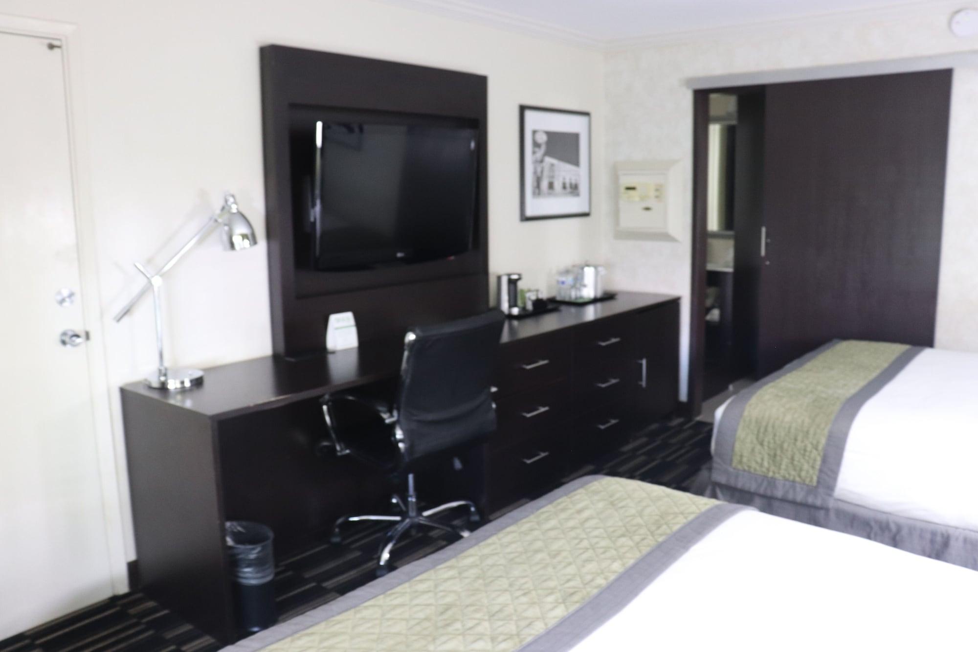 Wyndham Garden San Jose Airport Hotel Exterior photo