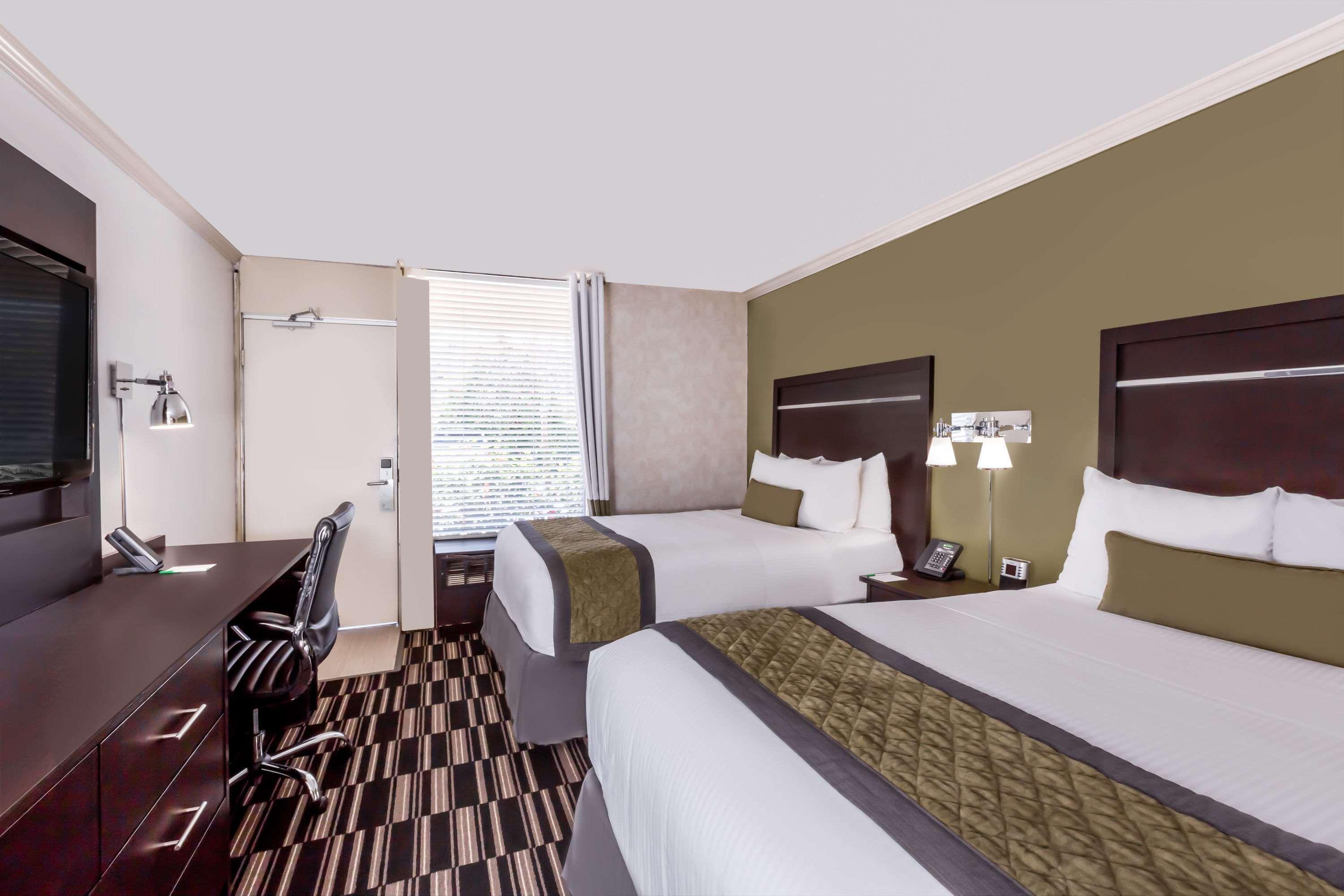 Wyndham Garden San Jose Airport Hotel Exterior photo