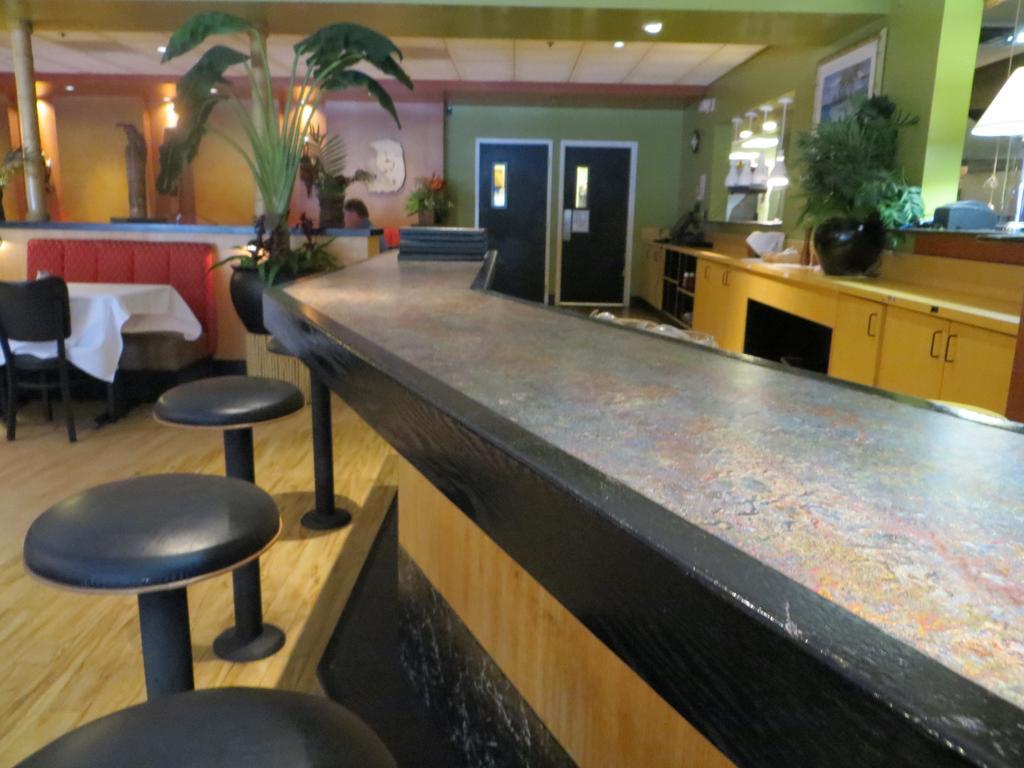 Wyndham Garden San Jose Airport Hotel Exterior photo