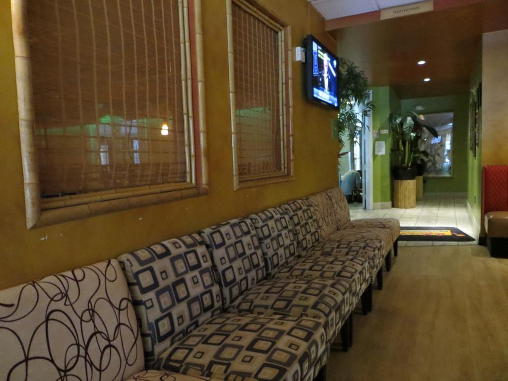 Wyndham Garden San Jose Airport Hotel Exterior photo