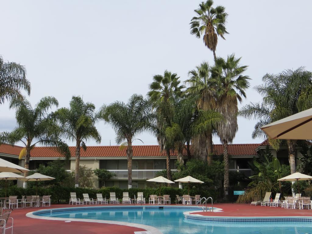 Wyndham Garden San Jose Airport Hotel Exterior photo