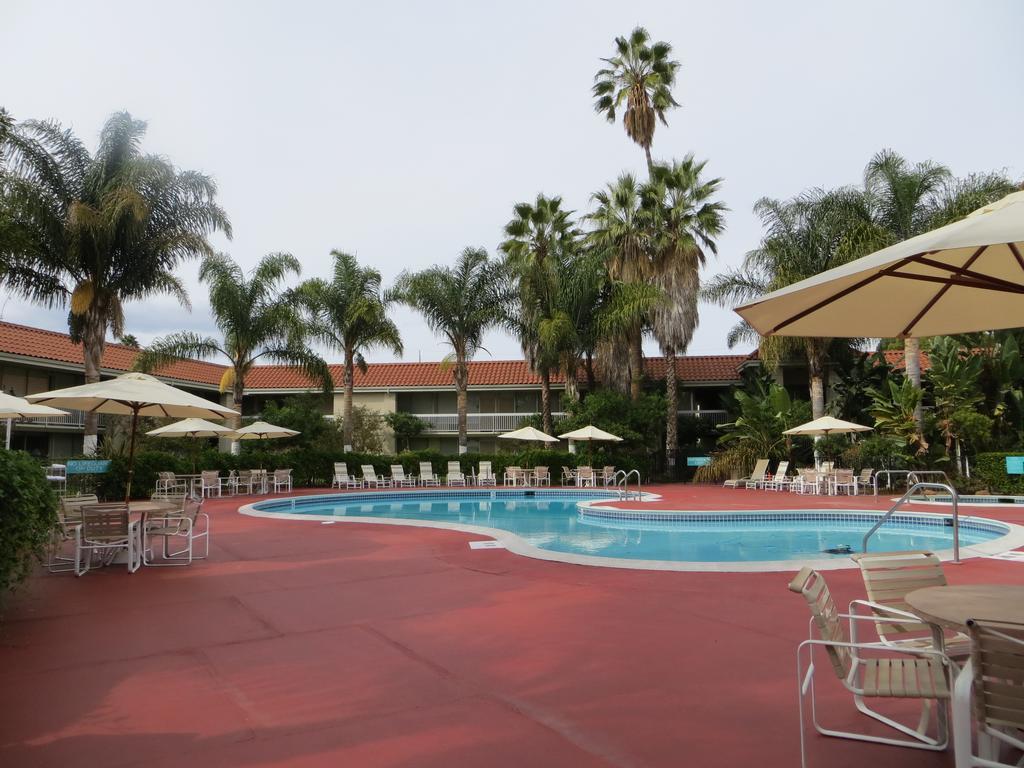 Wyndham Garden San Jose Airport Hotel Exterior photo